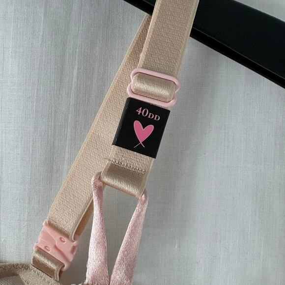 Victoria's Secret Bra Women's 40DD Beige Lace Lightly Lined Push Up Bra NWT - Picture 2 of 6